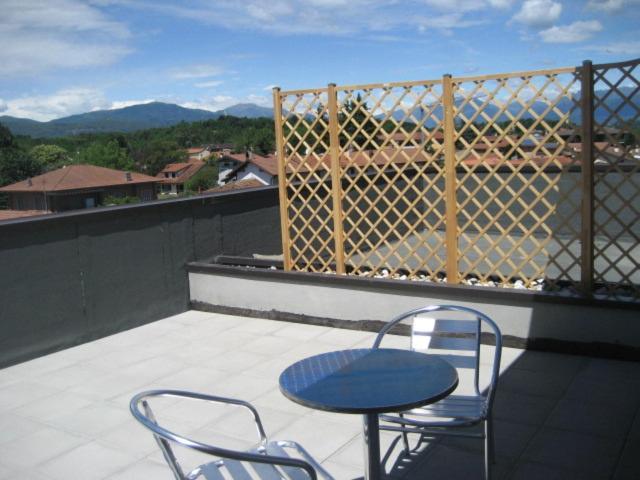 Residence Sport & Benessere Brebbia Екстериор снимка